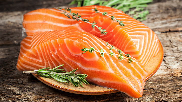 Cá có chứa nhiều Axit béo omega-3, giúp giảm viêm và giảm nguy cơ mắc bệnh tim.